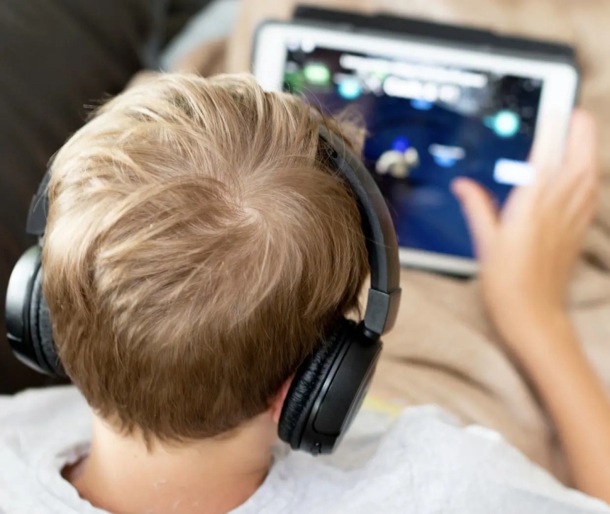 Kids and Impulsive Digital Purchases